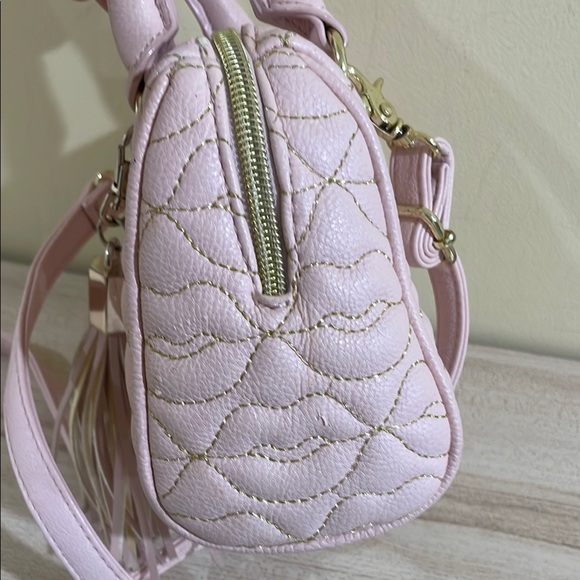 Betsey Johnson Pink Quilted crossbody small Bag with Tassel - Picture 4 of 9